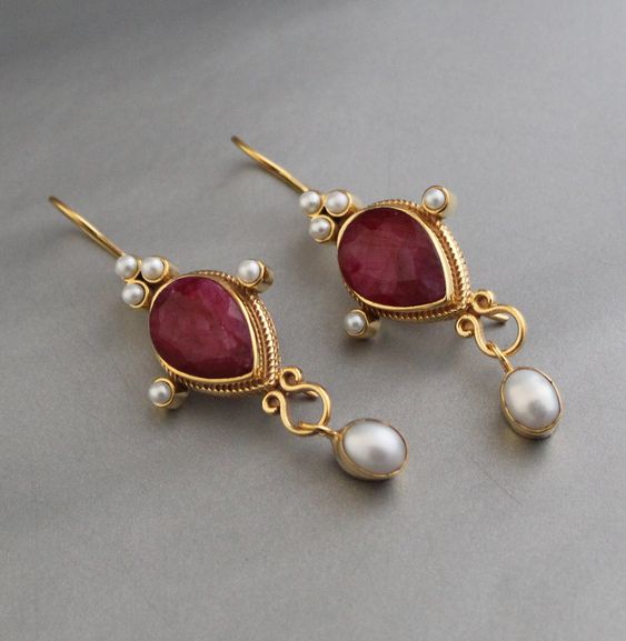 Boucles d'Oreilles Vintage Rubis et Perles
