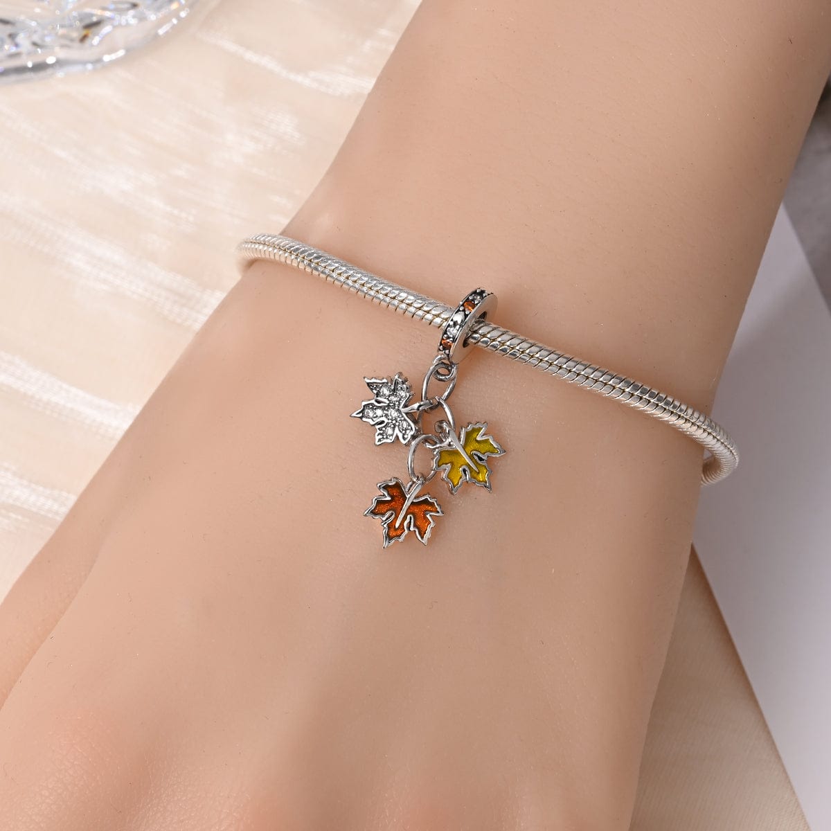 Charm Pendant Feuilles d'Érable d'Automne