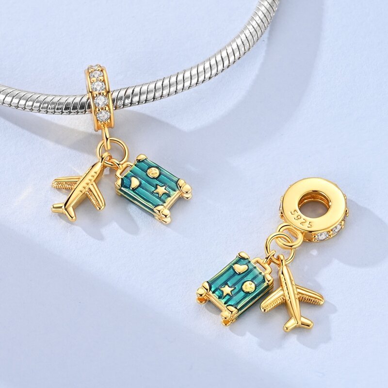 Charm Pendant Doré Aventure Valise et Avion
