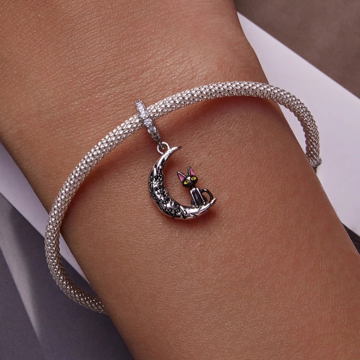 Charm Pendant Chat au Clair de Lune