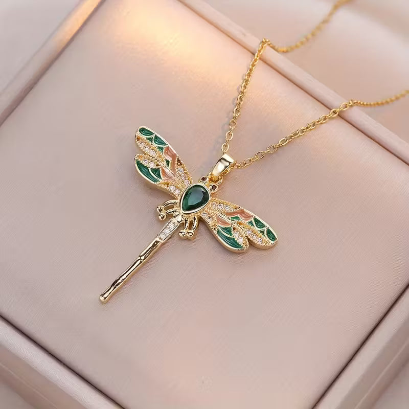 Collier Élégance Libellule Émeraude