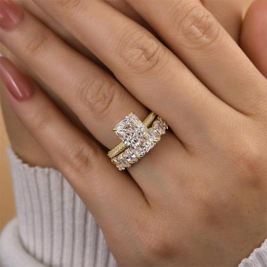 Élégante Bague Diamant Taille Coussin en Or