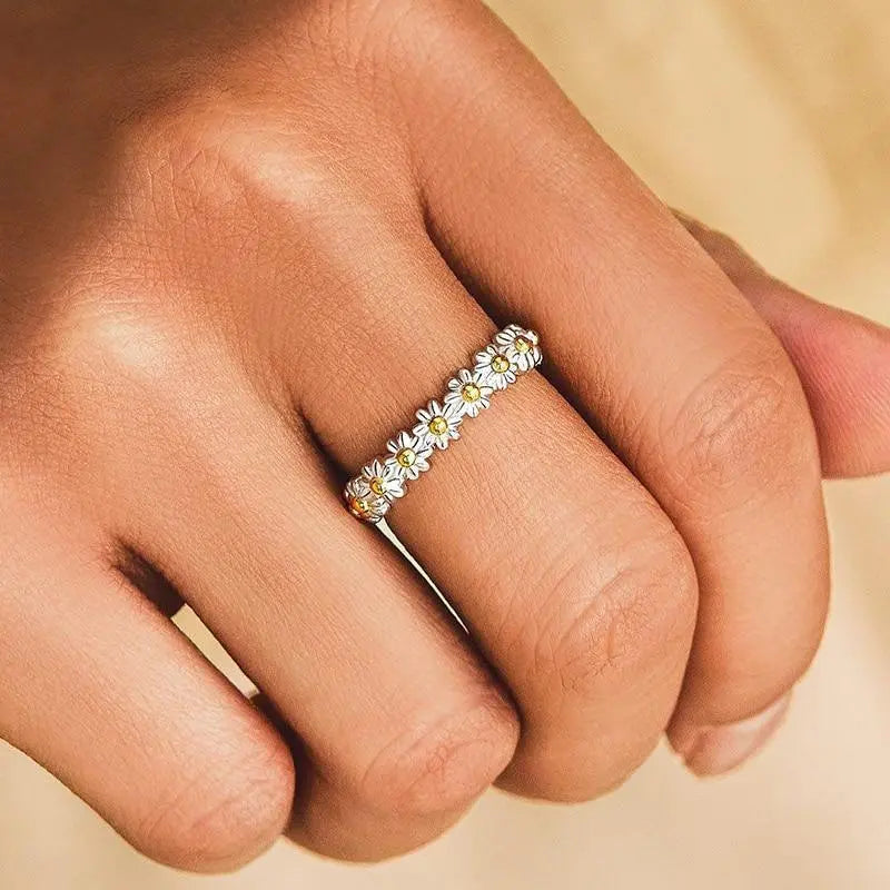 Bague Marguerite Ajustable en Argent et Émail Peint à la Main