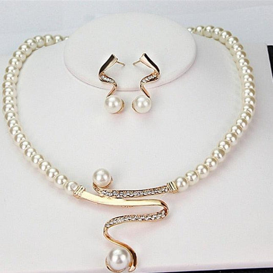 Parure Collier + Boucles d'Oreilles en Perles Naturelles