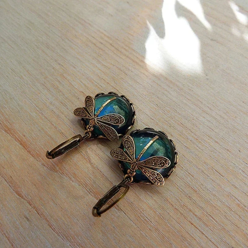 Boucles d'oreilles libellule sphérique en or antique