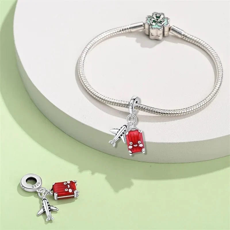 Charm Pendant Avion et Valise Rouge