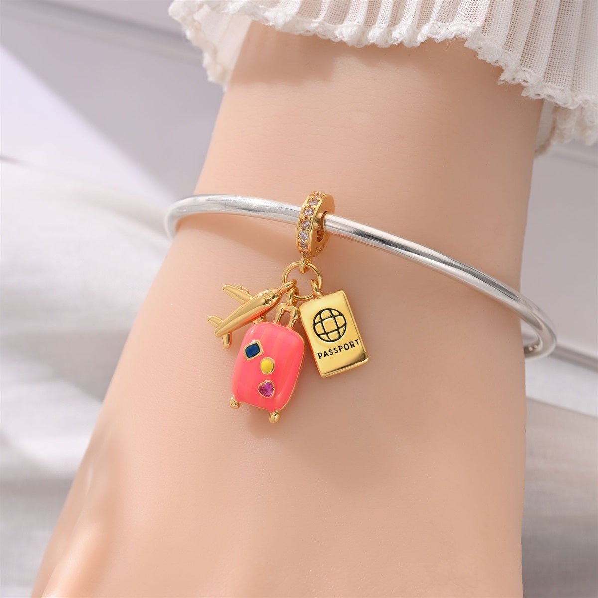 Charm Pendant Voyage Avion, Passeport et Valise