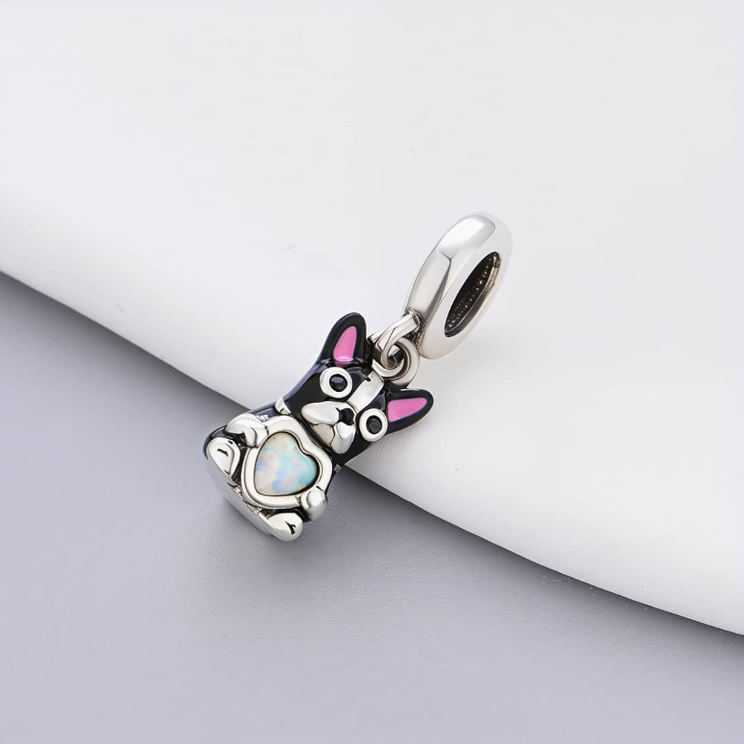 Charm Pendant Bouledogue Français Noir avec Pierre en Forme de Cœur