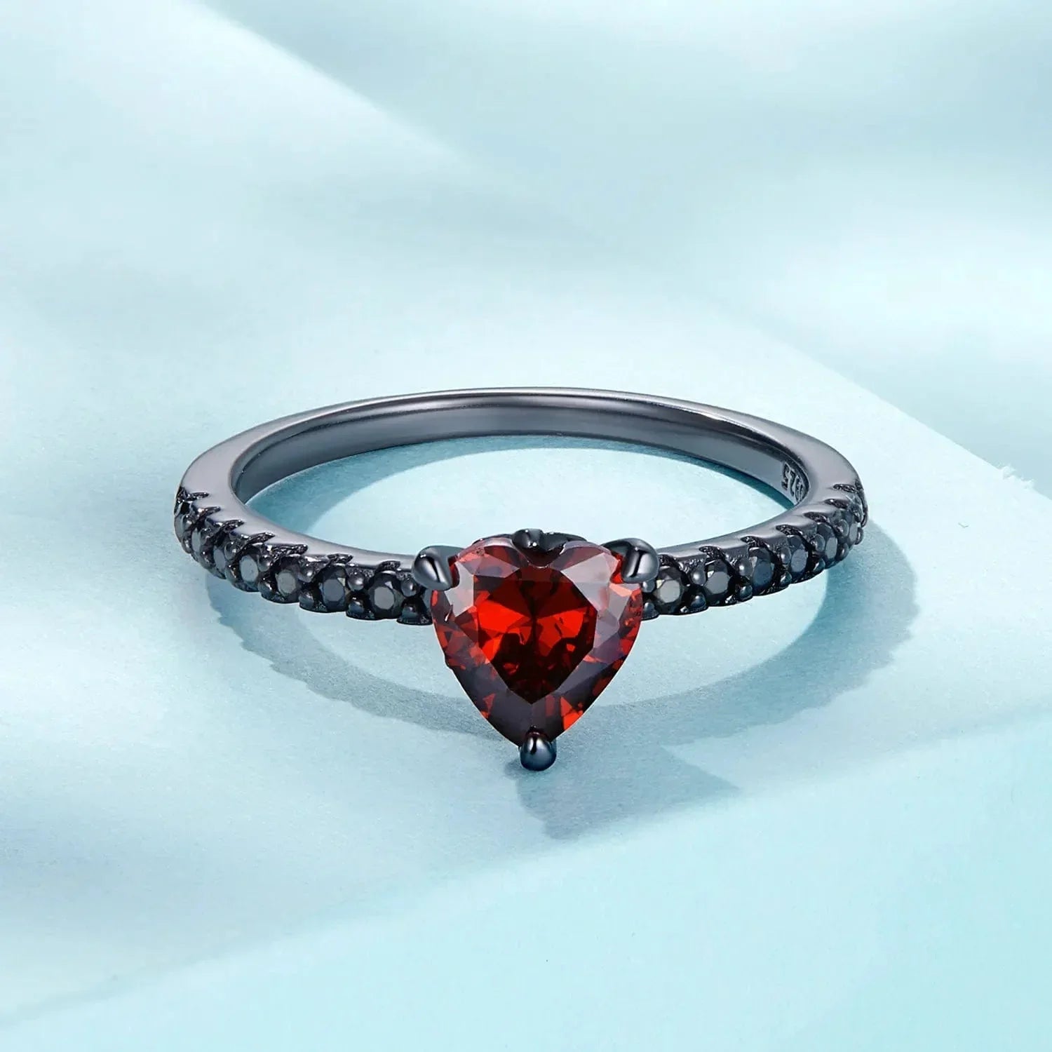 Bague Cœur Punk Noire