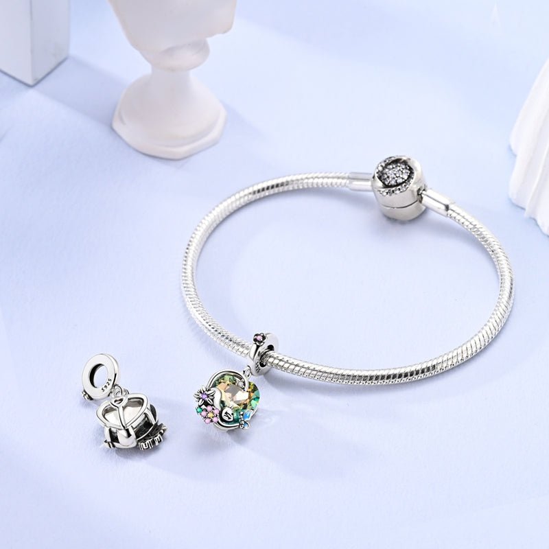 Charm Pendant Cœur Fleuri avec Papillon, Fleurs et Chat
