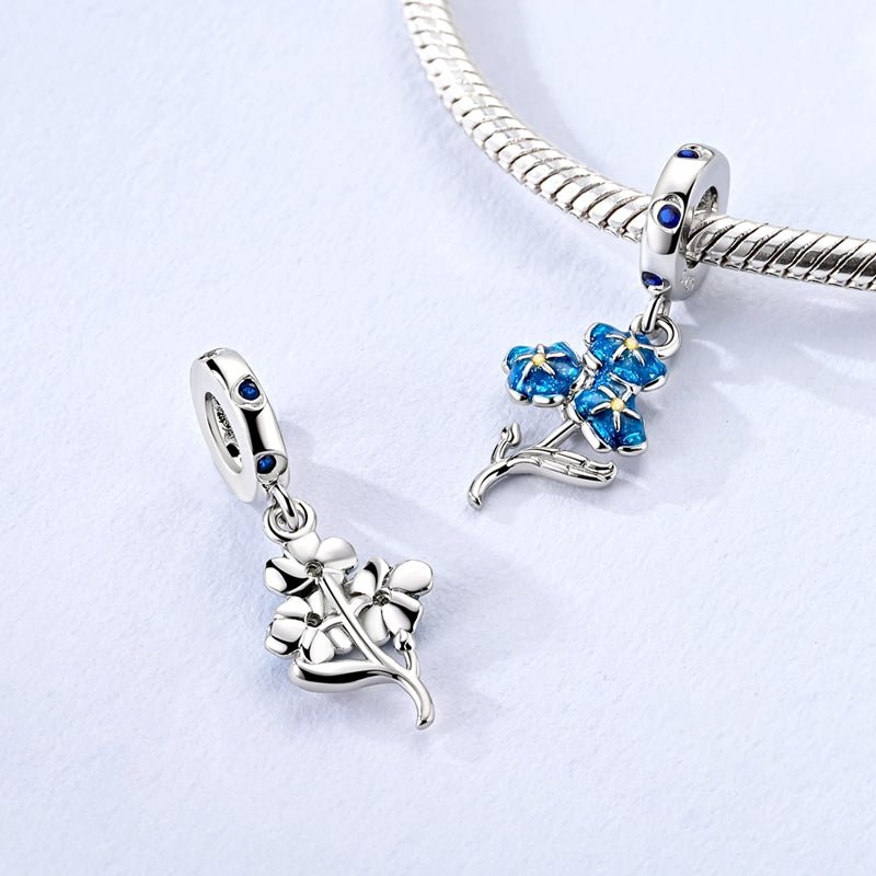 Charm Pendant Fleurs de Myosotis Bleues