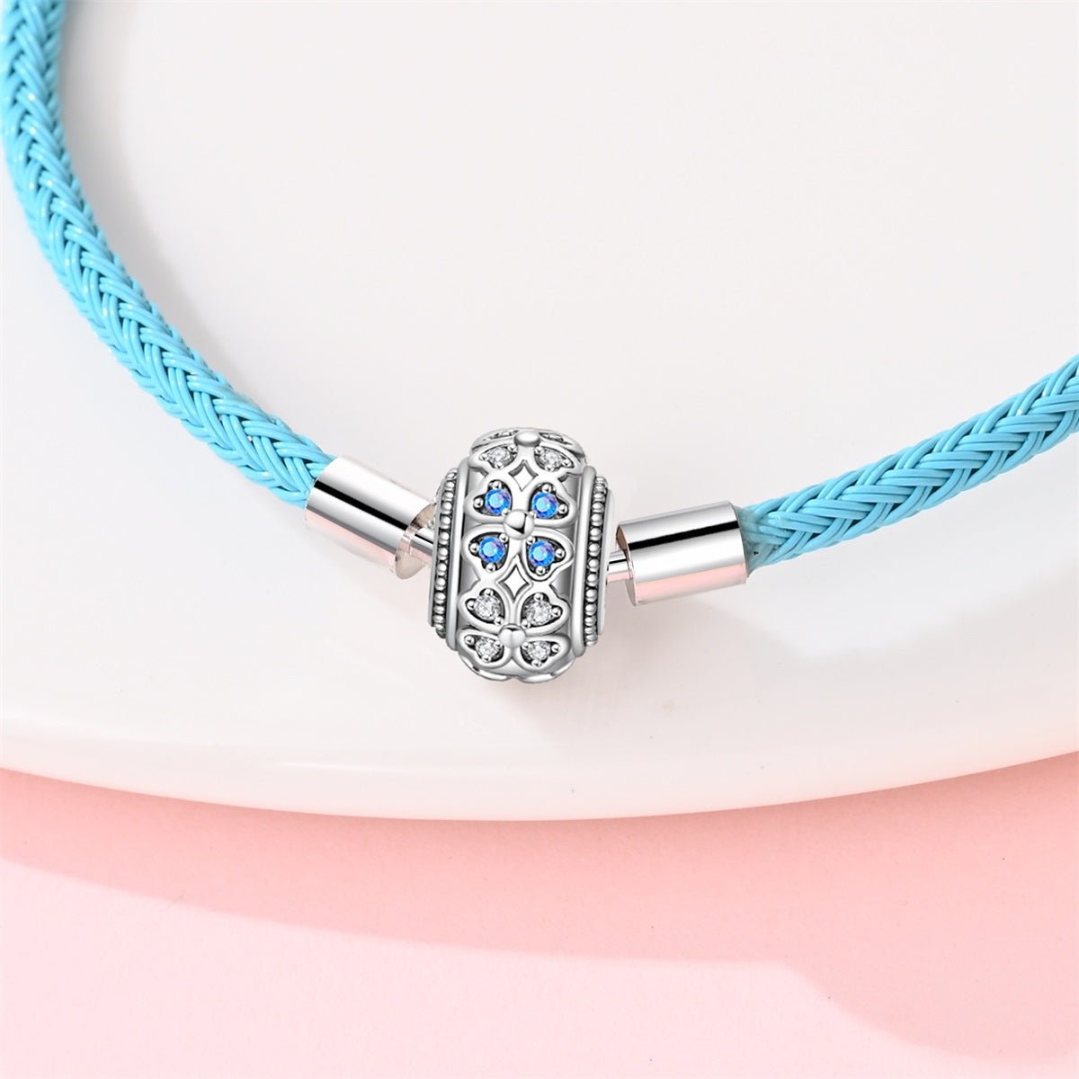 Bracelet en Cuir Bleu avec Fermoir Trèfle