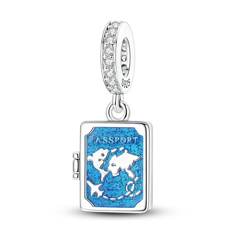 Charm Pendant Carnet de Voyage « Citizen of the World »