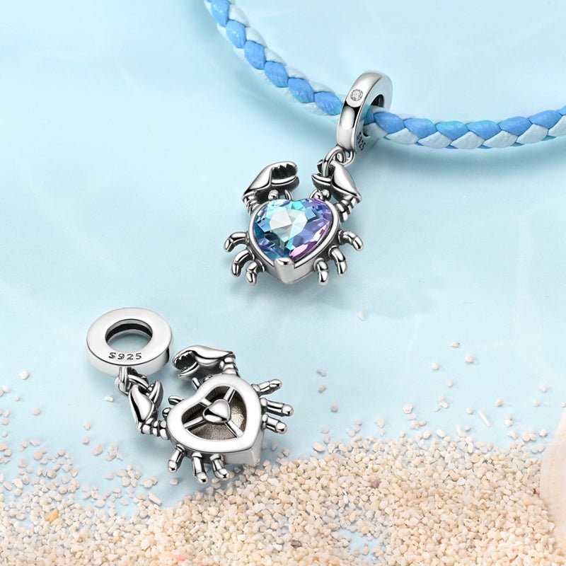 Charm Pendant Crabe avec Cristal en Forme de Cœur