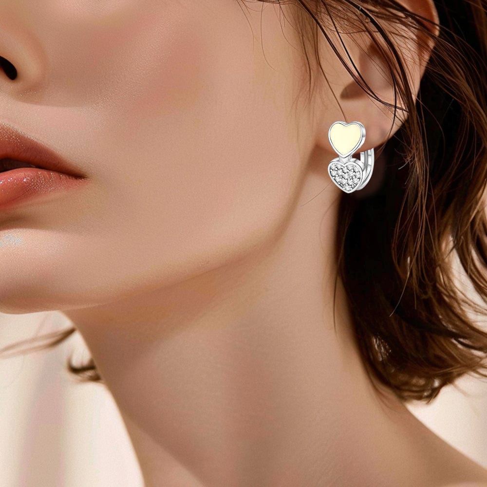 Boucles d'Oreilles Double Cœur en Émail Jaune aux Accents de Cristal