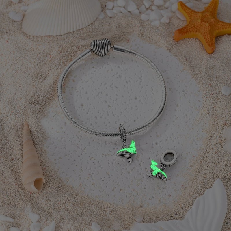 Charm Pendant Baleine Bleue Phosphorescente