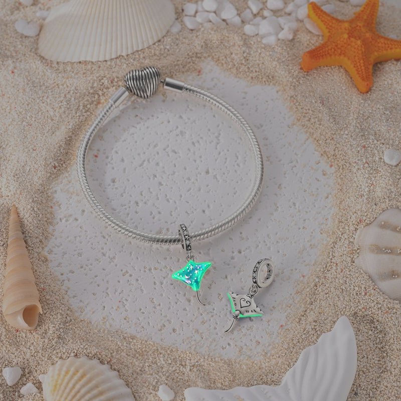 Charm Pendant Raie Cosmique Phosphorescente