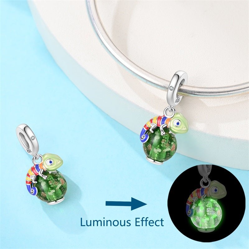 Charm Pendant Caméléon Phosphorescent