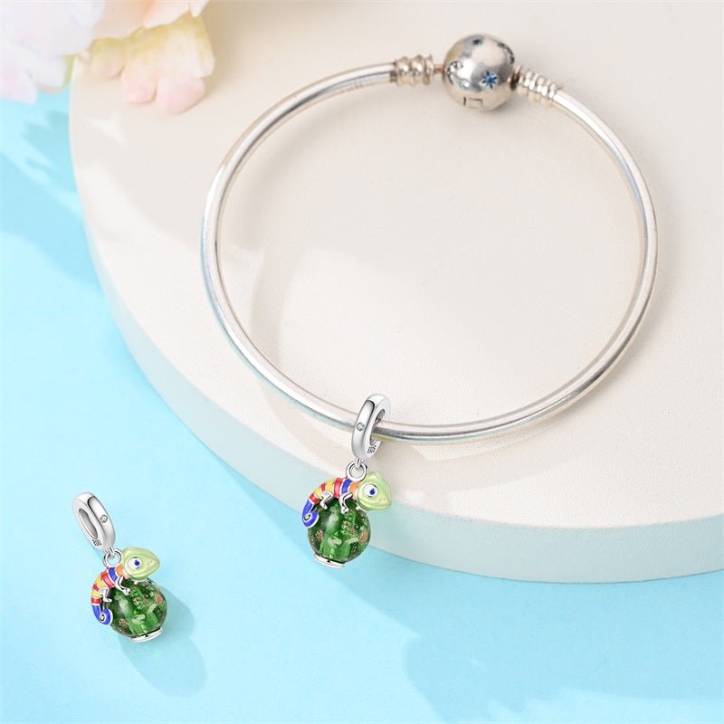 Charm Pendant Caméléon Phosphorescent
