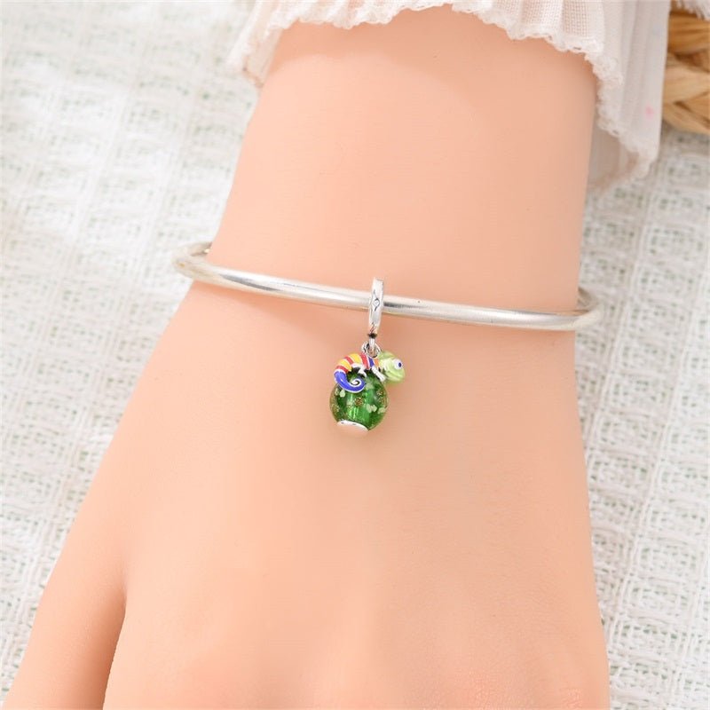 Charm Pendant Caméléon Phosphorescent