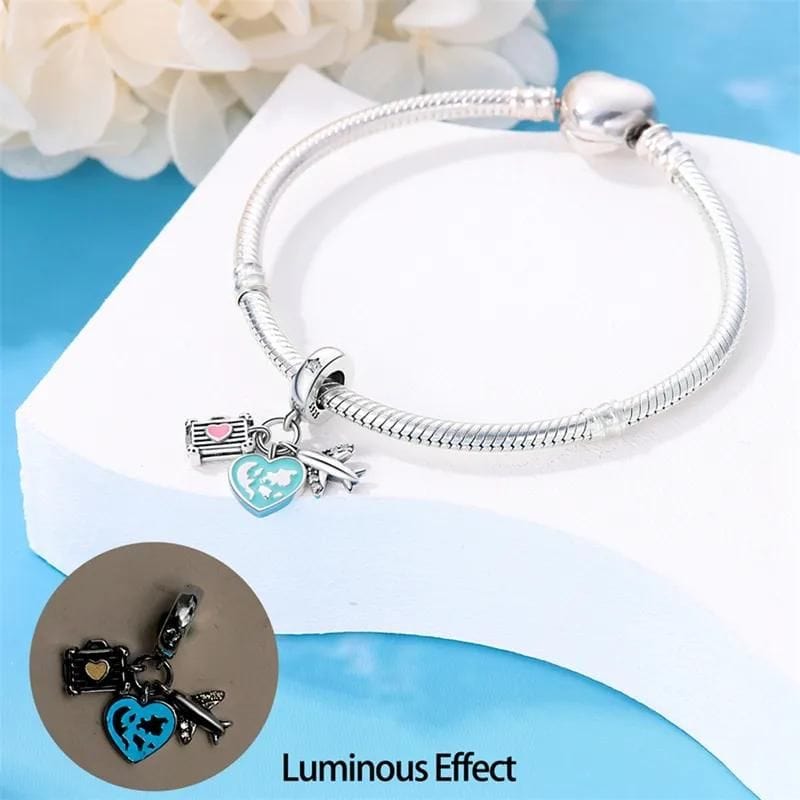 Charm Pendant Voyage Avion et Bagage Phosphorescent
