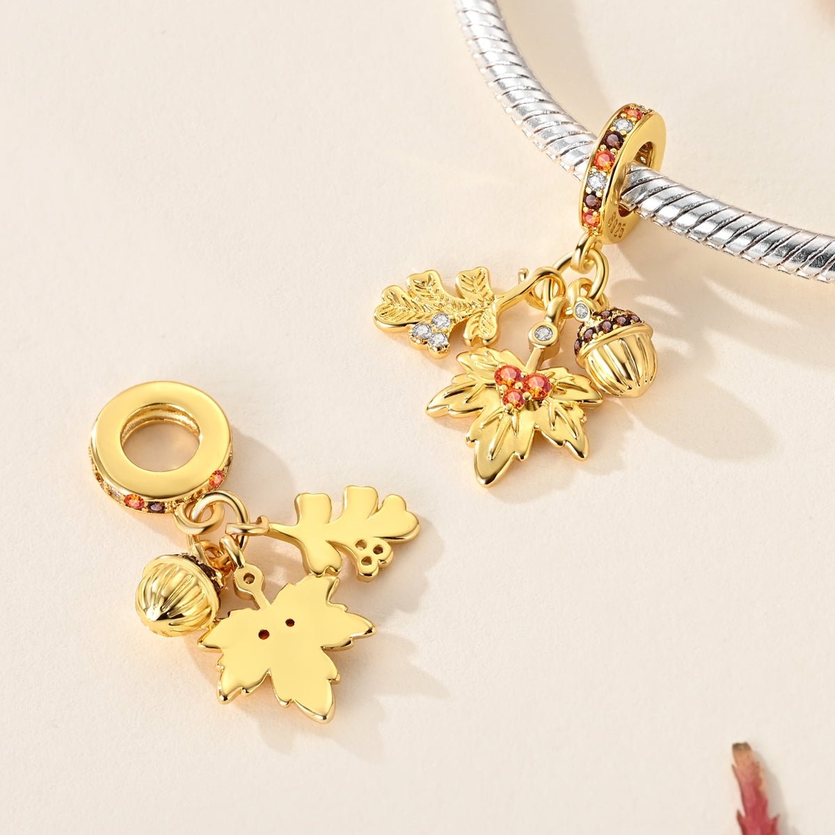 Charm Pendant Doré Feuilles d'Automne et Gland