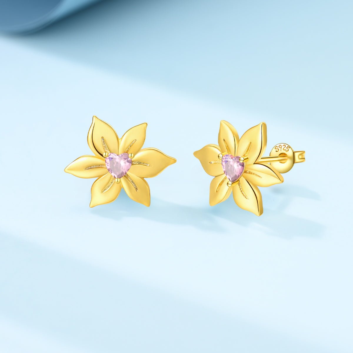 Puces d'Oreilles Fleur et Cœur Dorées
