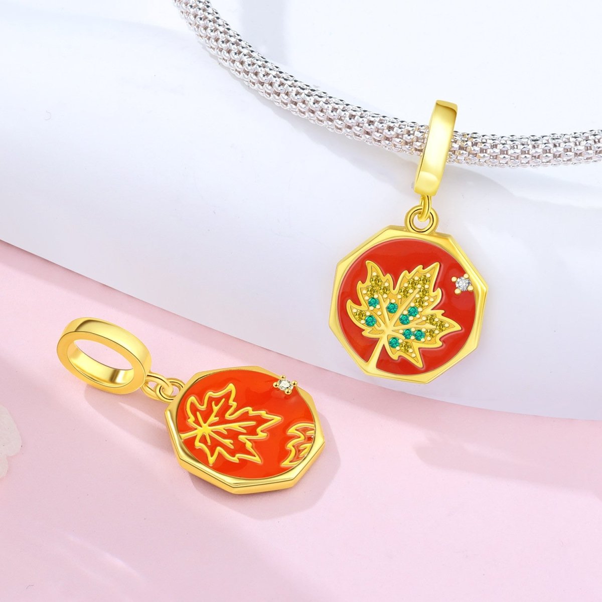 Charm Pendant Automne Feuille d'Érable Dorée