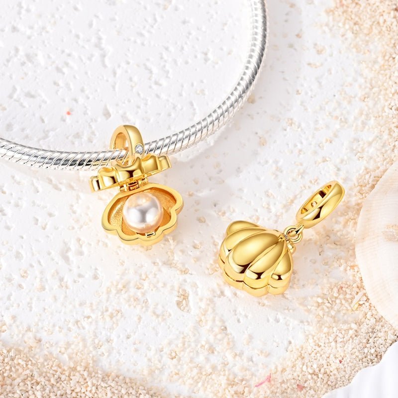 Charm Pendant Coquillage Ouvrant Doré avec Perle