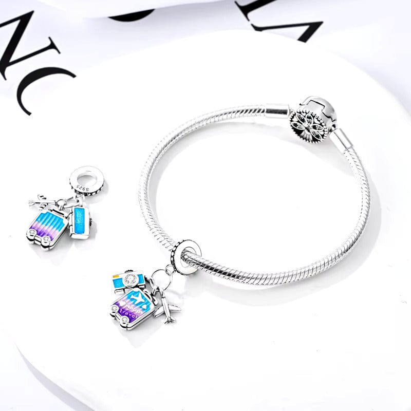 Charm Happy Travel