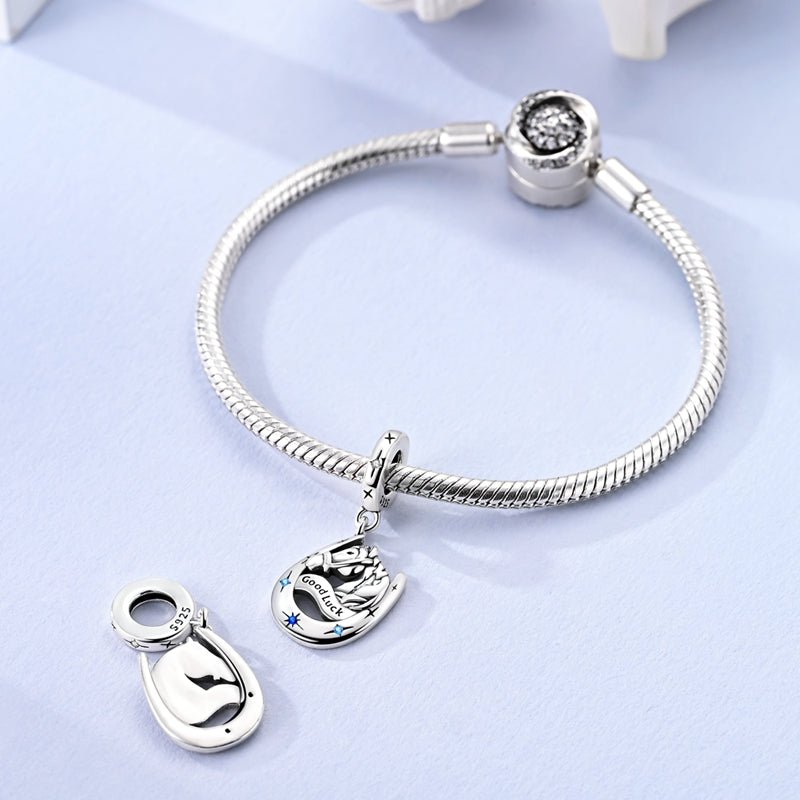 Charm Pendant Cheval et Fer à Cheval Porte-Bonheur