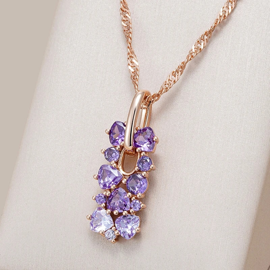 Collier élégant violet