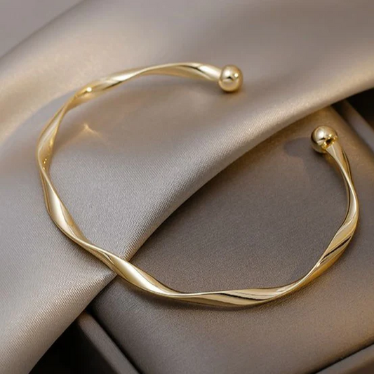 Élégant bracelet ouvert doré