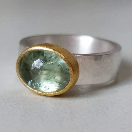 Bague vintage verte à pierre ronde