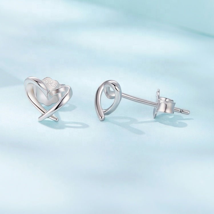 Puces d'Oreilles Cœur Ouvert Entrelacé