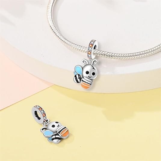 Charm Pendant Petite Abeille