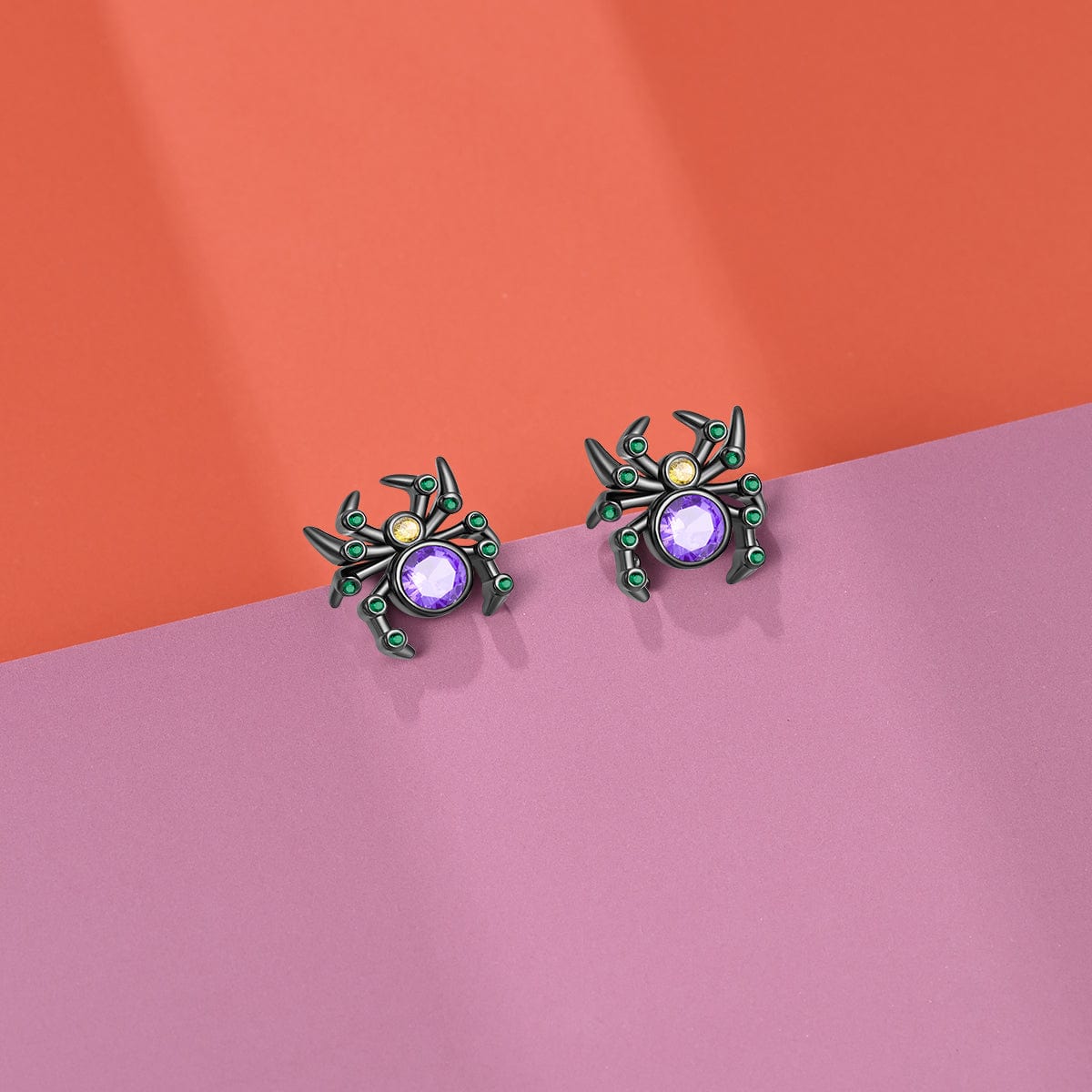 Boucles d'Oreilles Araignée Mystique aux Pierres Violettes et Vertes