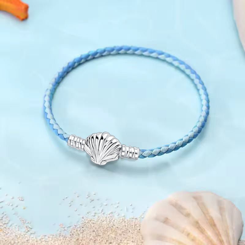 Bracelet en Cuir Tressé Bleu Océan avec Fermoir Coquillage