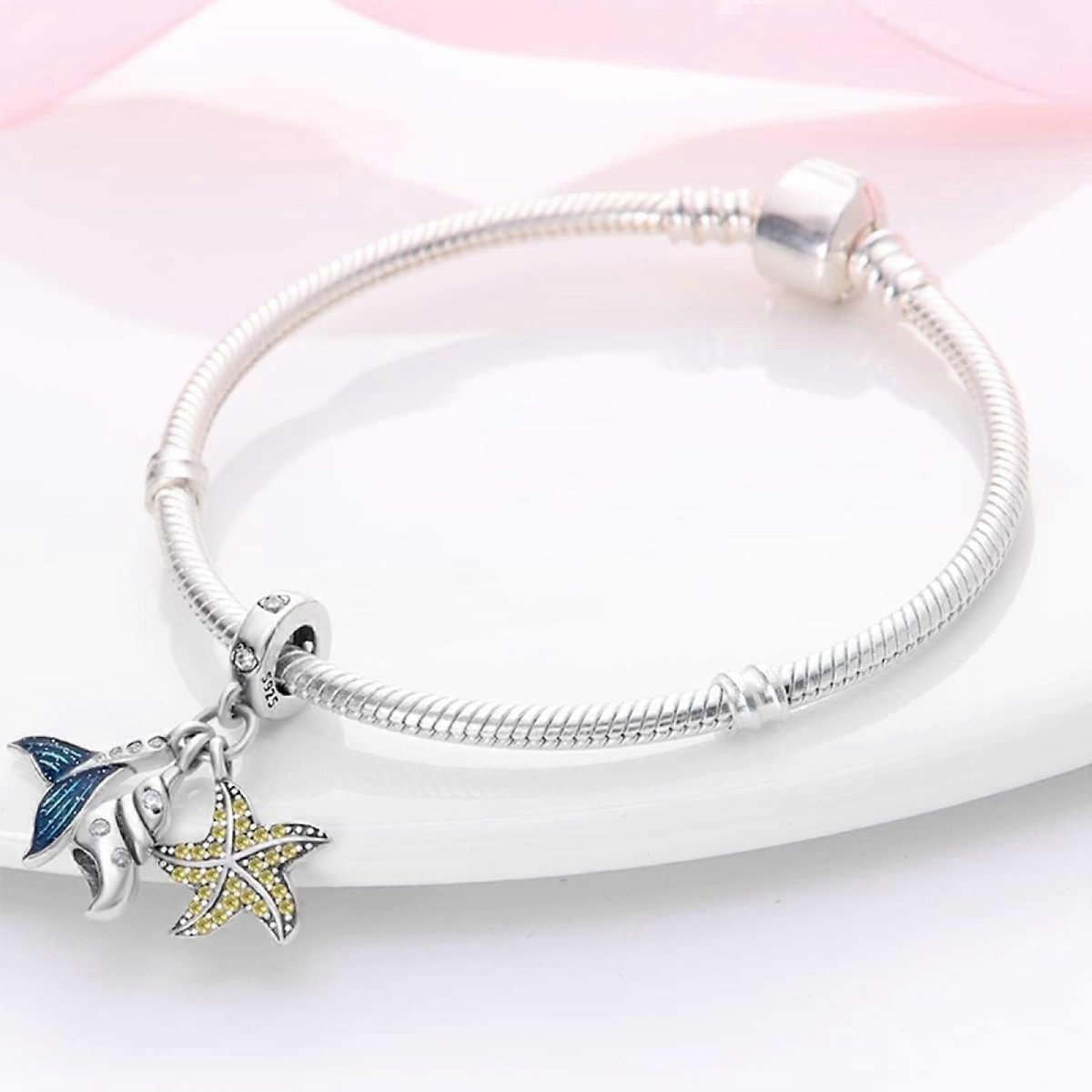 Charm Triple Pendant Queue de Baleine et Étoile de Mer Océan