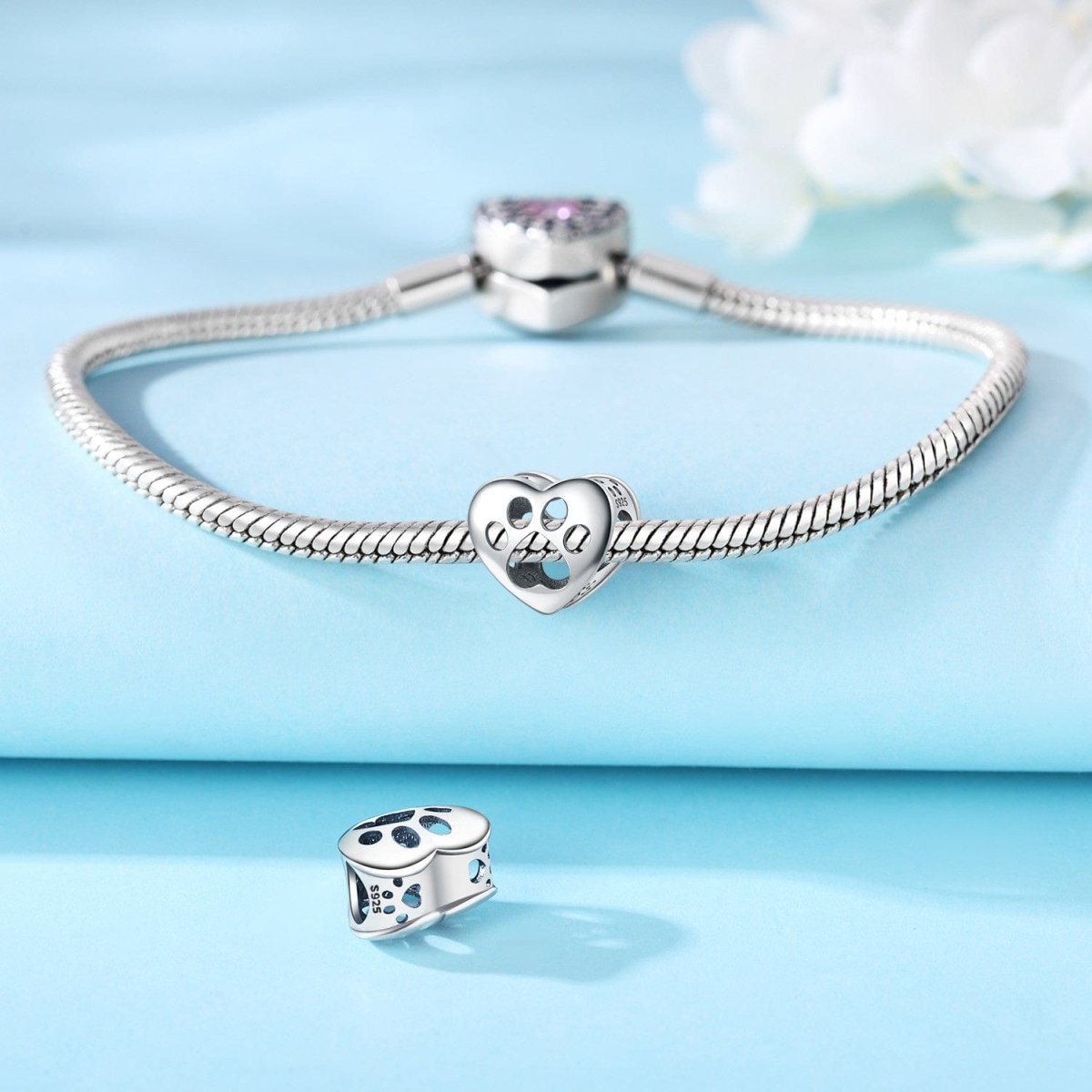 Charm Empreinte de Patte Ajourée