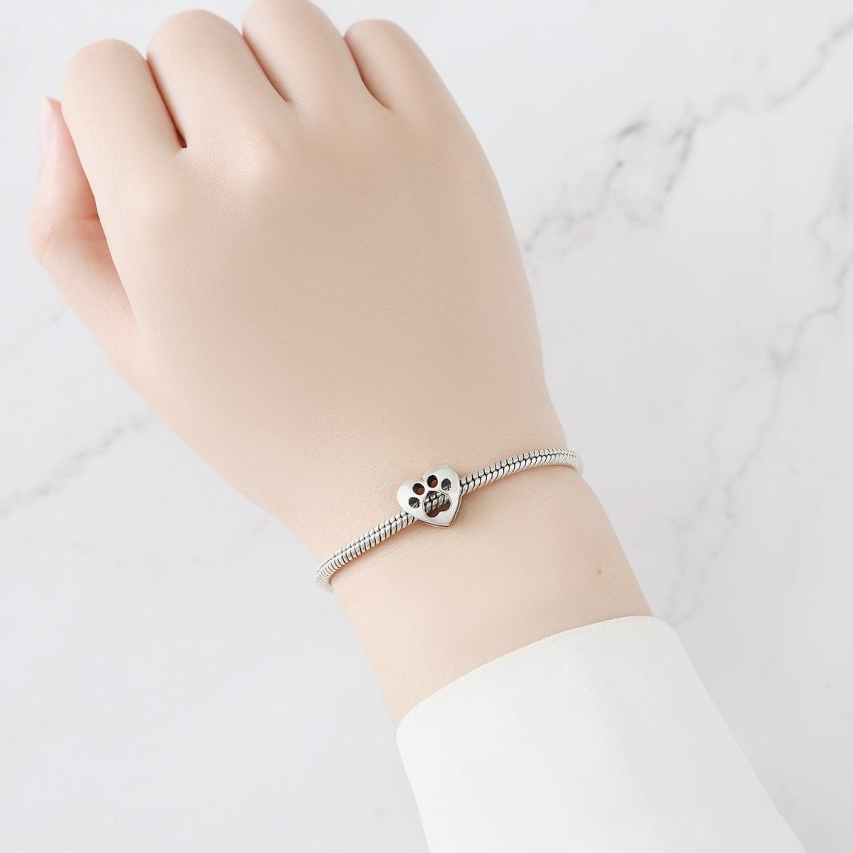 Charm Empreinte de Patte Ajourée