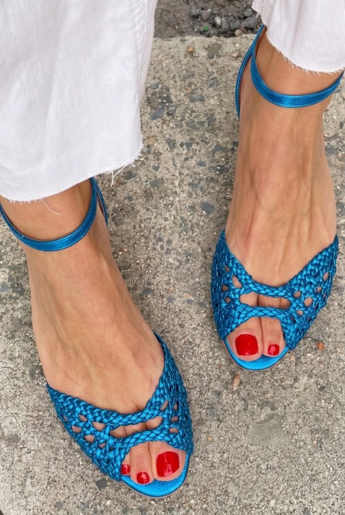 Isadora | Flettede gyldne sandaler
