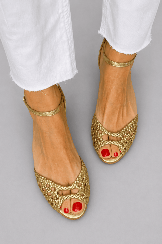 Isadora | Gyldne flettede sandaler