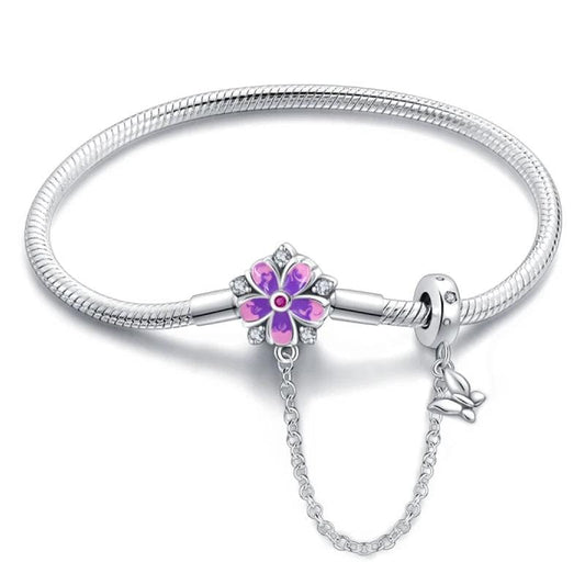 Bracelet à Charms Fleur Violette avec Papillon Pendant et Chaîne de Sécurité