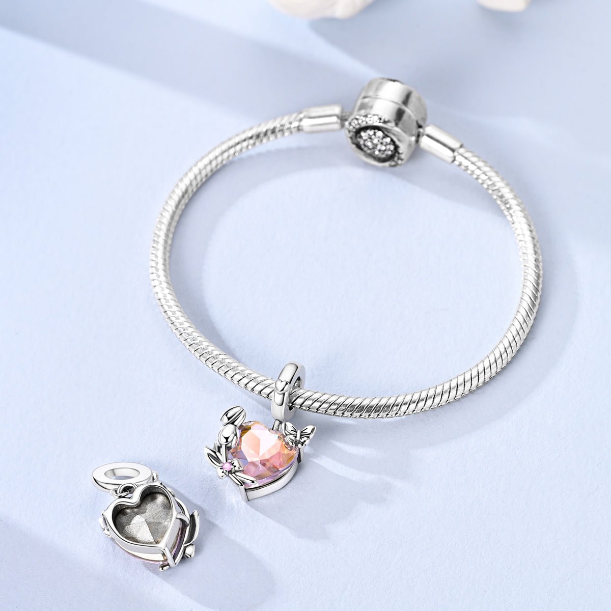Charm Pendant Cœur Arc-en-Ciel avec Papillon et Fleurs
