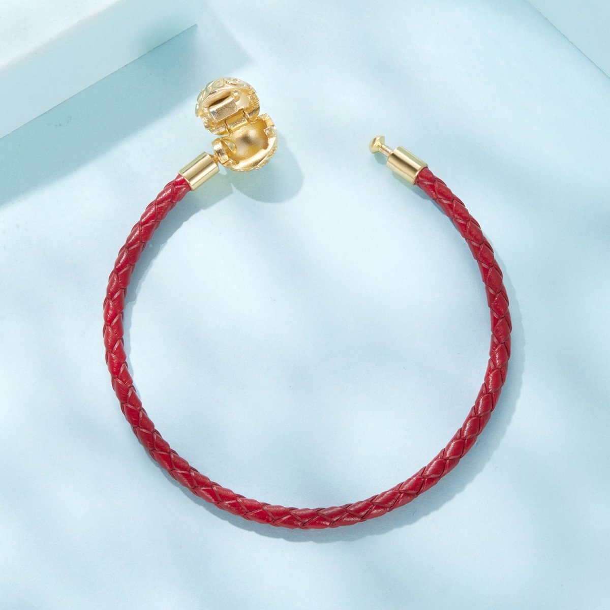 Bracelet à Charms en Cuir avec Fermoir Volutes Rouge