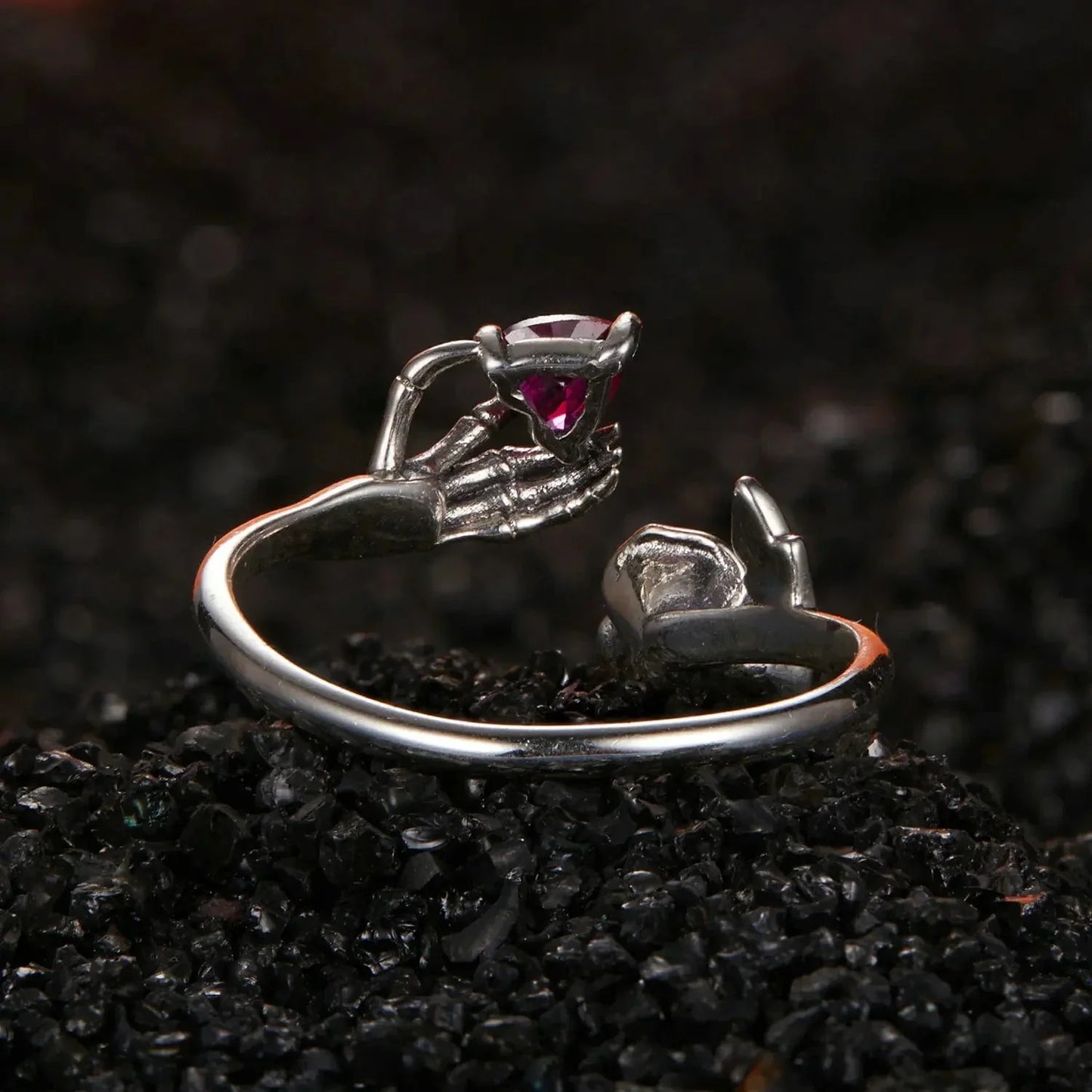 Bague Réglable Main de Squelette et Rose