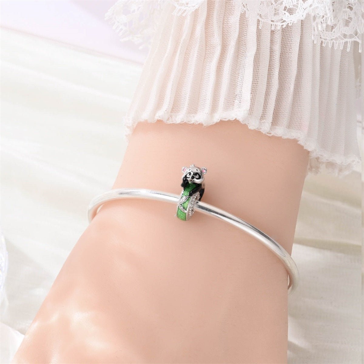 Charm Panda Endormi et Bambou Lumineux