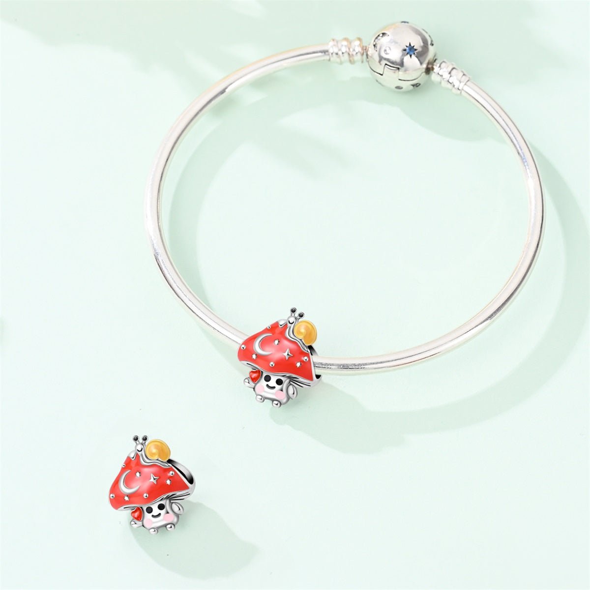 Charm Escargot sur Champignon Magique