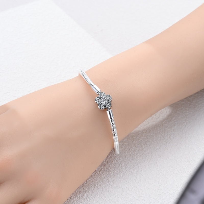 Bracelet à Charms Floral Scintillant